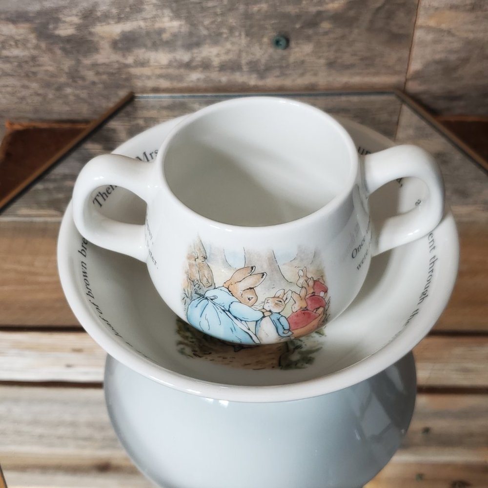 Beatrix Potter's Peter Rabbit Wedgwood 2 piece mug and bowl set - Picture 7 of 12